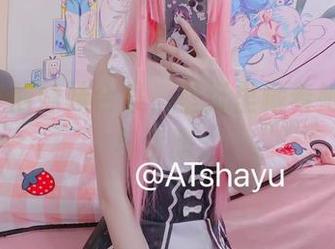 AT鲨吉他妹妹合集，壁纸里藏着她的不羁与优雅。
