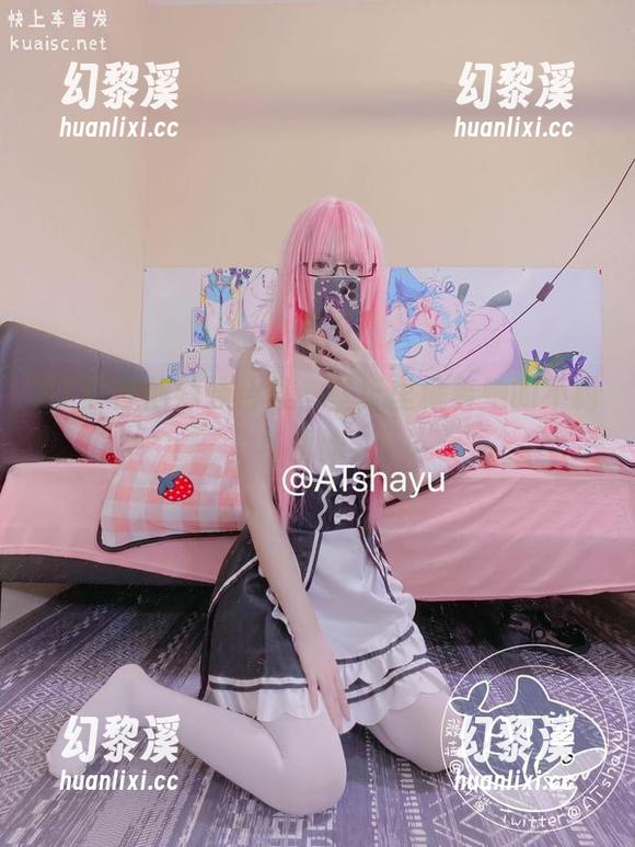 AT鲨吉他妹妹合集，壁纸里藏着她的不羁与优雅。