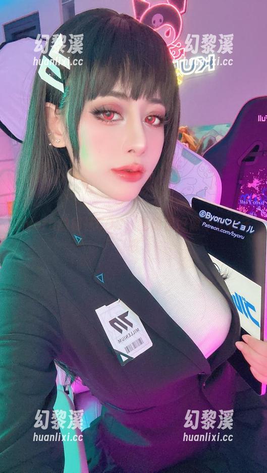 Byoru的棉袜COS，图册里好像不止袜子哦