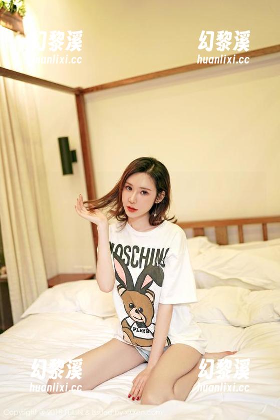 Feilin嗲囡囡 - waya小帝姬的泳装图集：一场妙趣横生的夏日派对，快分享给你的朋友！