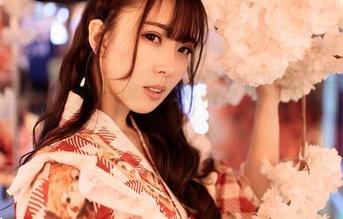 Feilin嗲囡囡 - 小恶魔的女神画卷，分享其中的瞬息万变，太抓人了。