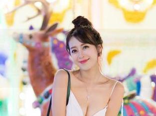 IMiss爱蜜社 - 摆脱无聊，张思允的“肉丝”美图好看到没朋友