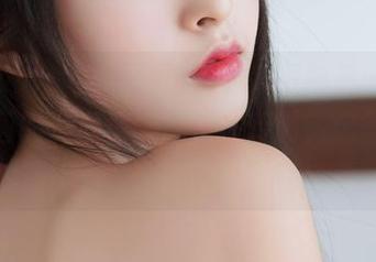 雷姆女仆的照片，这听起来很熟悉……喵糖映画的资源信号，正在传输，记得接收啊。