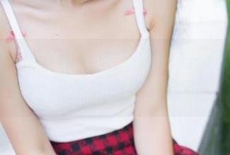 QingDouKe青豆客 - 原图看这里,谭晓彤的婚纱让你停驻眼帘!