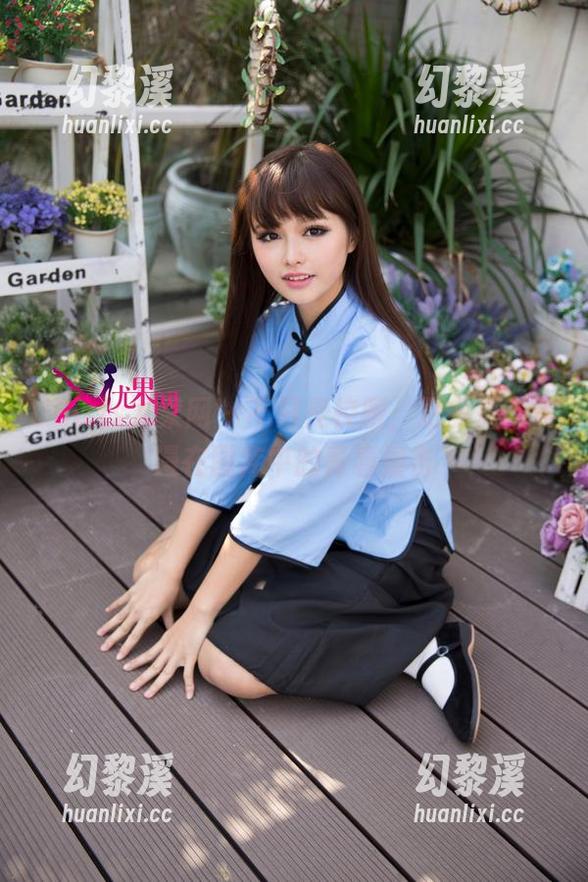 UGirls尤果网 - 不只是校服，更多是陈雅漫在图库中的青春撞击