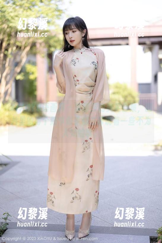 XIAOYU语画界-李丽莎 XIAOYU语画界 - 李丽莎的美足合集,图片里的每个细节似乎都在诉说着一些不为人知的事。