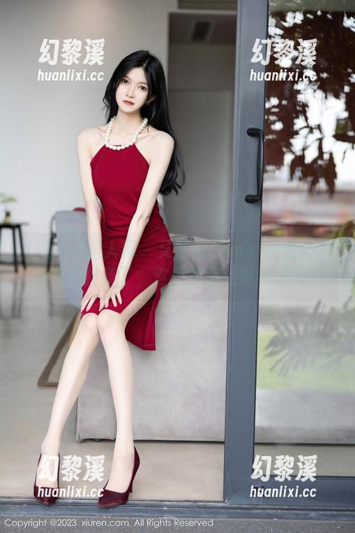Xiuren秀人网-summer宝宝 Xiuren秀人网 - 又被summer宝宝的短裙私拍种草了,这资源得赶紧收藏啊!