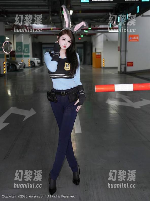 Xiuren秀人网-z杯悠悠 Xiuren秀人网 - 统统打包!z杯悠悠短裙合集——每一条都像是在说“来呀,看这里”。
