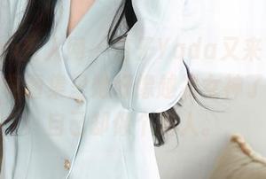 Xiuren秀人网 - 杏子Yada又来了，这次的写真图集里她好像越发女神了，偏偏自己却像个路人。