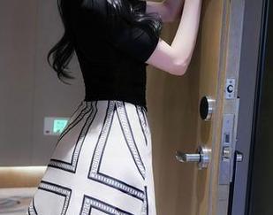 Xiuren秀人网 - 林子欣freya的夏天写真，下载前请确保你够清凉！