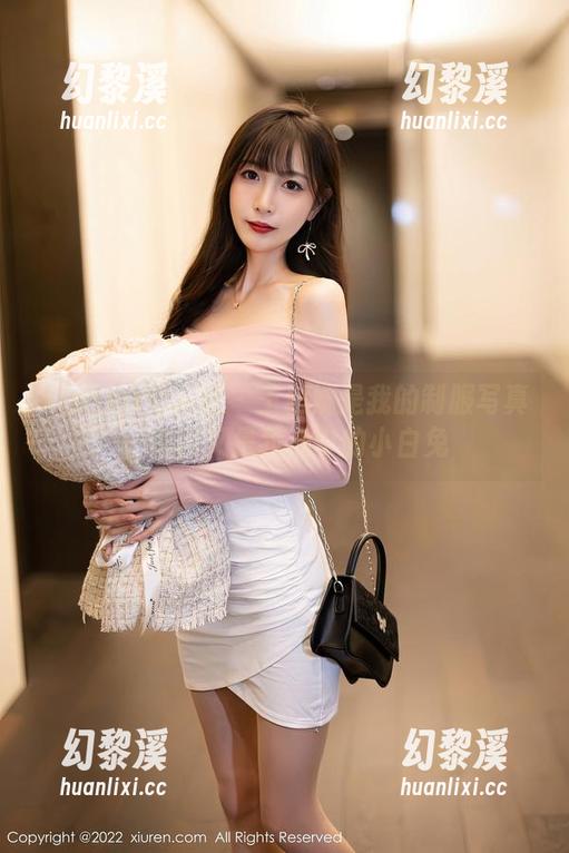 Xiuren秀人网 - 王雅姗是我的制服写真，偏偏又是我心中的小白兔