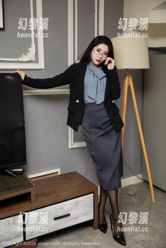 Xiuren秀人网-程程程 Xiuren秀人网 - 程程程女仆图集:我家的女仆也太会玩了吧?