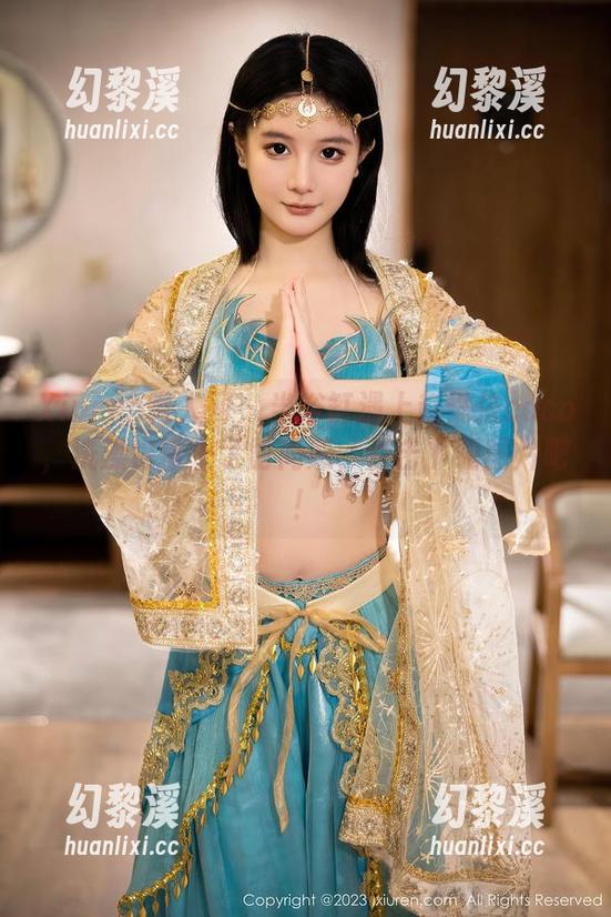 Xiuren秀人网 - 当浴缸遇上赵惟依coco，洗澡也带上了时尚感，点击下载图片吧！