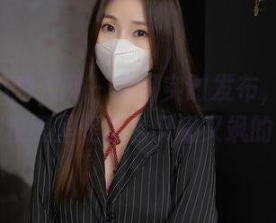 Xiuren秀人网 - 美图实时发布，金小依在校服里是怎么又嫩又飒的？