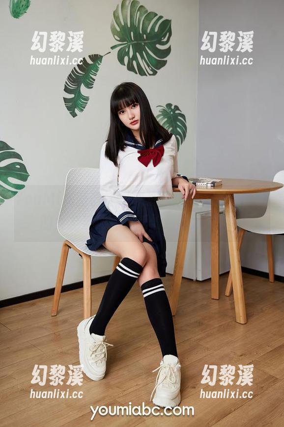 YouMi尤蜜荟-小热巴 YouMi尤蜜荟 - 又来最新图包了,小热巴的女友系列,有爱偷跑的感觉吗?