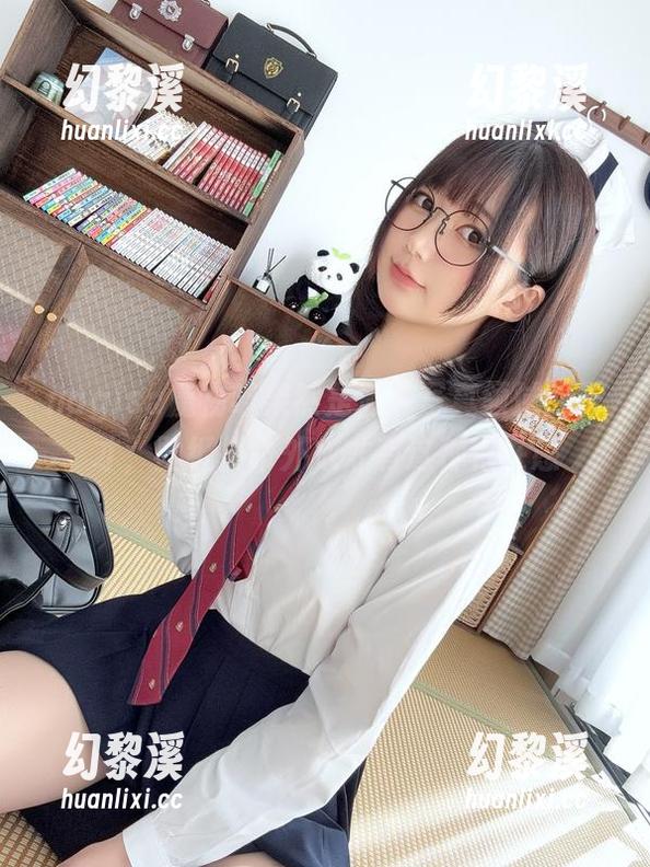 nagisa魔物喵 nagisa魔物喵果然是清纯写真领域的天才,壁纸拼命外放才有这种存在感