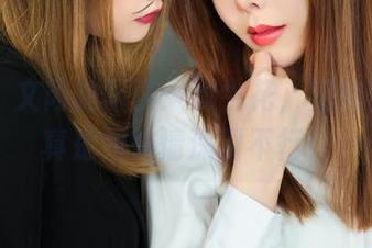 丽柜 - 文芮的写真：双生花，姐妹情丝，真是姐妹情深到不行！