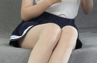 丽柜 - 仔细一看，菲菲的睡衣写真还有一点别样的味道