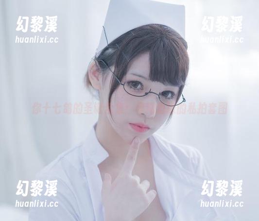 你十七鸽的圣诞合集：模糊边缘的私拍套图