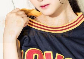 克拉女神 - 意外发现在芝月的兔女郎图包中，有种不明的情愫？