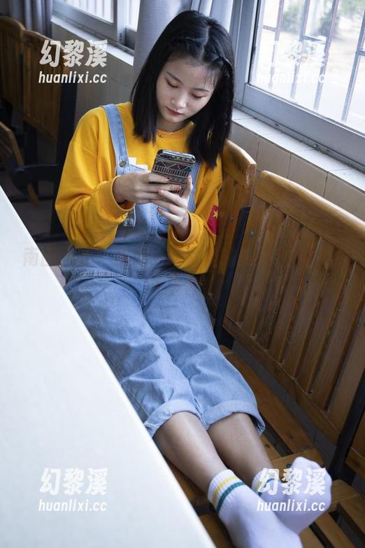 南国足艺-沫沫 南国足艺 - 沫沫:教室里的美图分享,肆无忌惮!