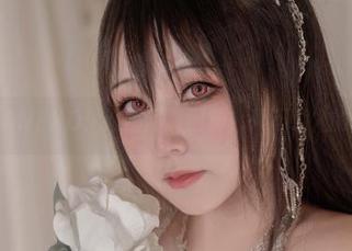 咔喵KANEKO:腿部写真图册,死不了人的看点。