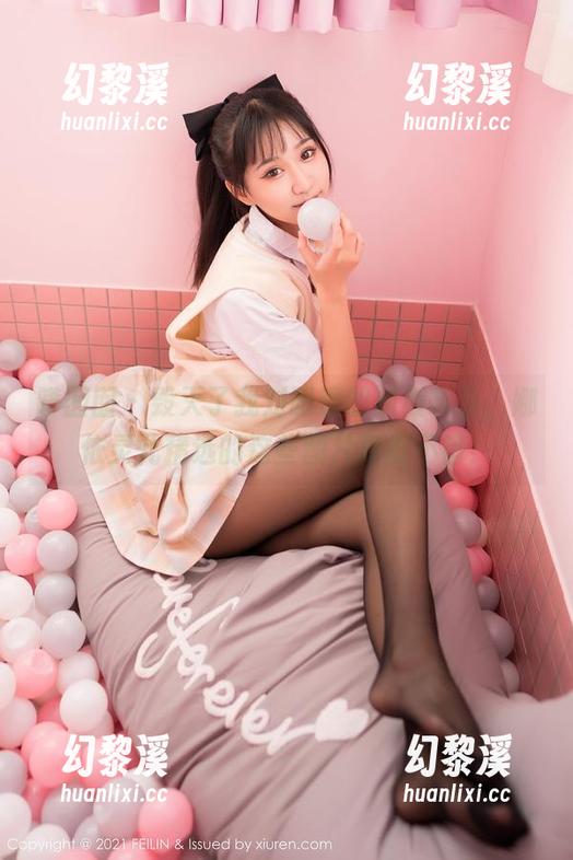 嗲囡囡-娜依灵儿 嗲囡囡 - 毁灭了我对眼镜的刻板印象,娜依灵儿精选的这些图片真挺不错!