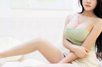 嗲囡囡 - 看陈雅漫VICKY穿婚纱，没背景照亮？无圣光反而显得更真实！