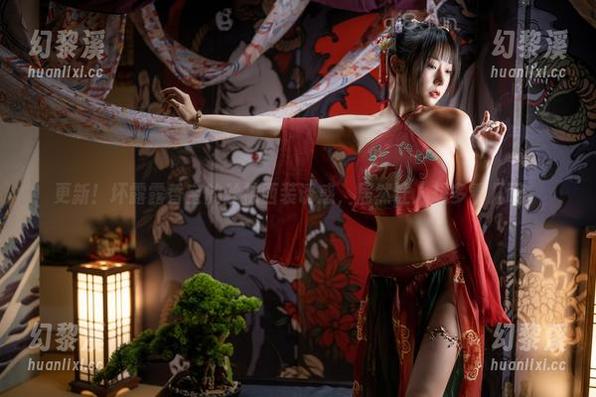 坏露露香宝 更新!坏露露香宝的丝袜西装诱惑,居然让人想多看几眼。