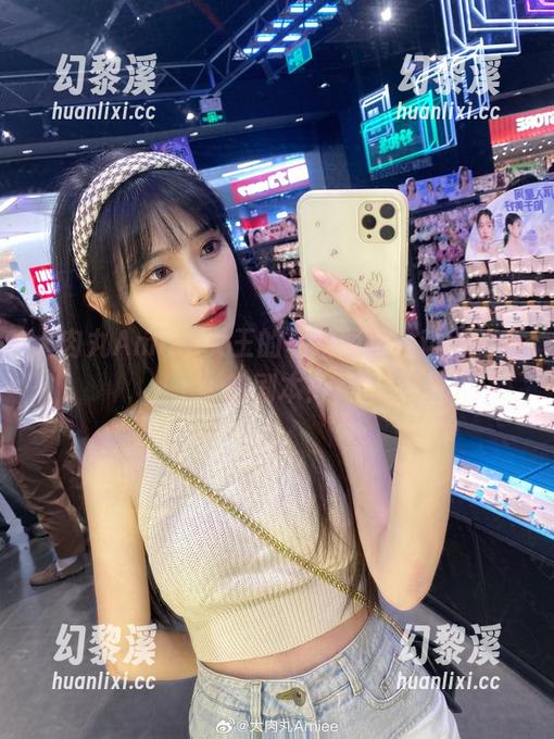 大肉丸Amiee女王的私拍图集，难得的反转剧本！