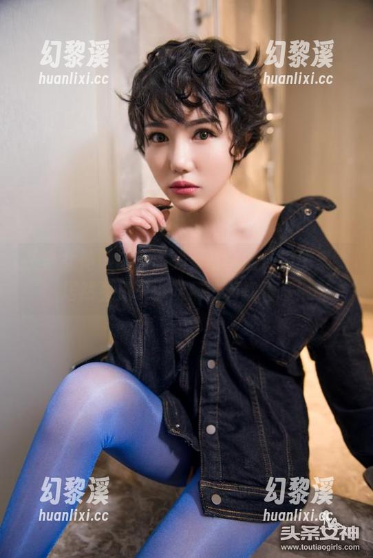 头条女神 - 截图时光，蔡楠的仙境图集，居然看见了小妖精忙着打瞌睡！