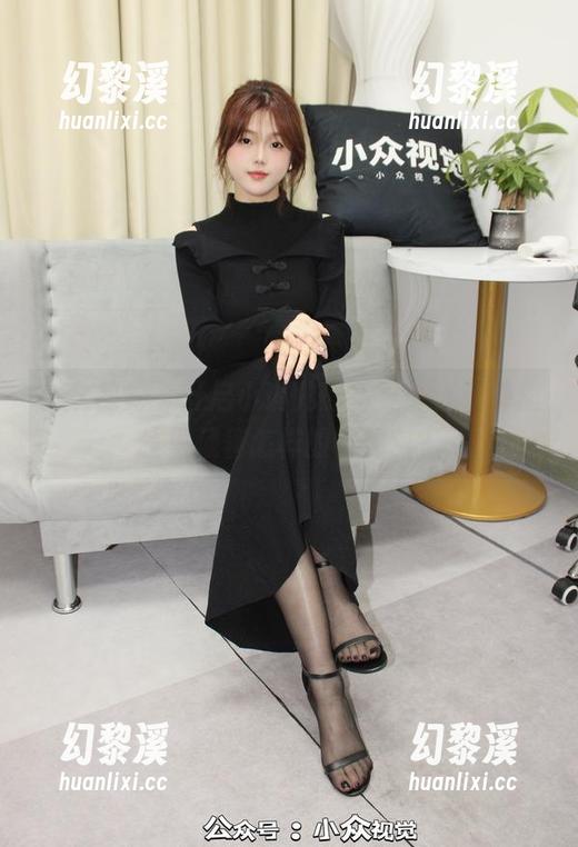 小众视觉 - 开启小琳儿的写真时光，裤里丝里藏着怎样的小秘密？