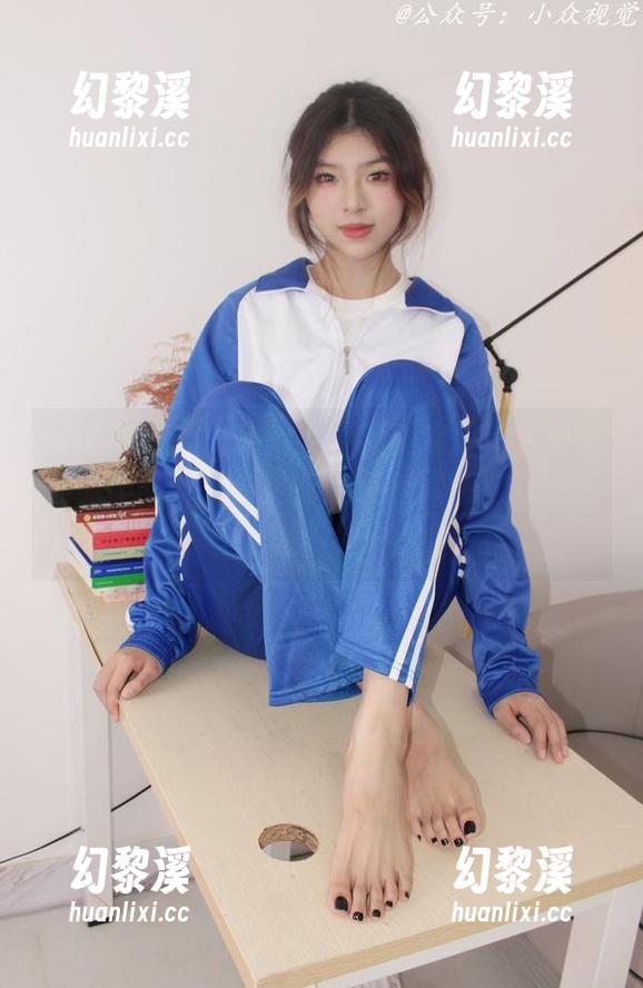小众视觉-灵灵 小众视觉 - 为什么大家都喜欢灵灵学姐的私房作品?因为学业这条路就该这么“轻松”!