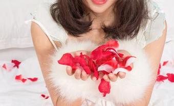 尤果网 - Maggie女仆作品更新，难道她是要俏皮到发光吗！