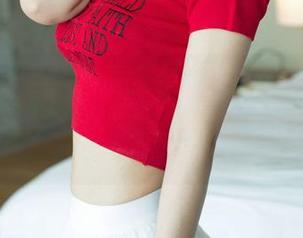 尤果网 - 哇,琳丽全套“厨娘”,每张原图都好像在说:“来,我来教你做饭!”。