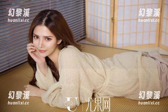 尤果网 - 独特的课堂时光：颜爱泽的校服图集，下载中像在心疼老孟的辛劳。