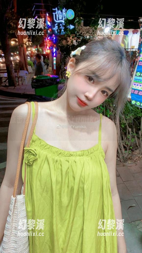 御子Yumiko 点击这里,获取御子Yumiko的白裙免费图集,带个小肚子乱想!