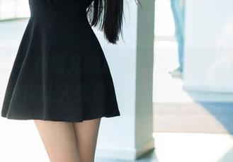 推女郎 - 林清儿的旅拍，壁纸模式开启，美得让人想停下来多看几眼。