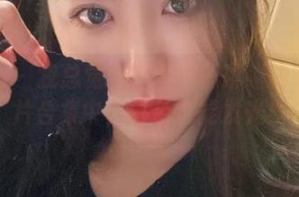 微密圈 - 我总觉得这组林子琳喵的纯白图片合集中,白色也能发光!