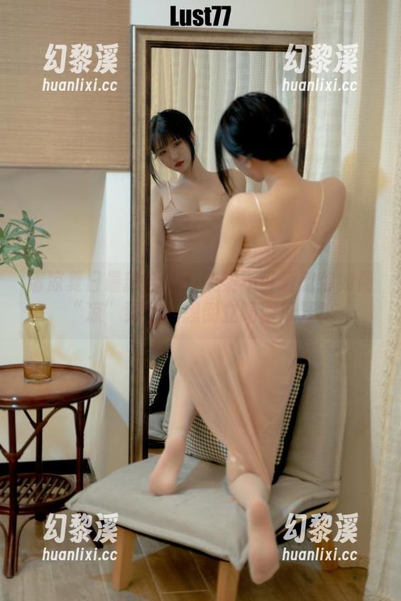 清凉夏日最新合集：柒柒不可爱教你如何“凉”到让人想倒立喝西瓜汁！