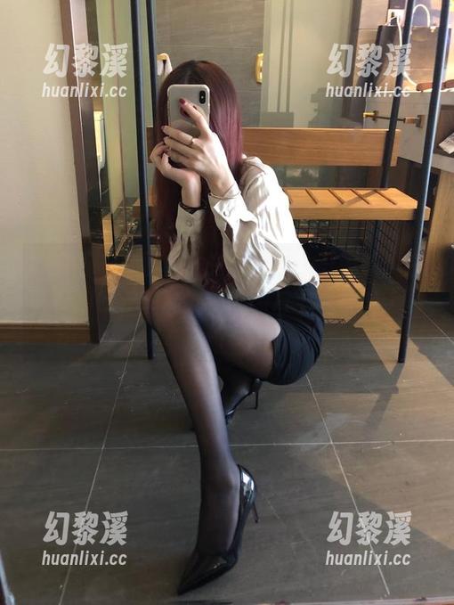 微密圈 - 免费赠送！看梦里一只喵的黑白，原图好评如潮，你的图片墙准备好了吗？