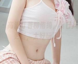 波萝社 - 高清盯着柳侑绮，夏日风情随时更新，太好玩了！
