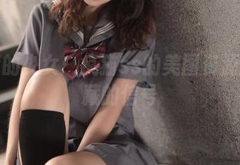 被囚禁的少女：疯猫ss的美图资源宛如隐藏的信号