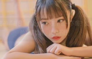 白易子教主的“夏日”作品，你不来下载一下吗？就像盛夏喝到的冰镇饮料，爽到不行！