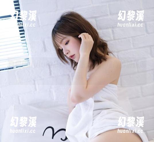 白露Bululu的吊带，套图分享，难得的清新脱俗呀。