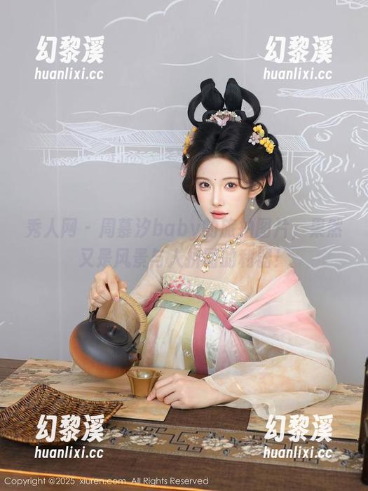 秀人网 - 周慕汐baby的旅拍图片，果然又是风景与人拼图的利器！