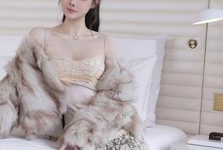 秀人网 - 谭小灵修女风,原图下载中,完全尝试走红毯的气质。