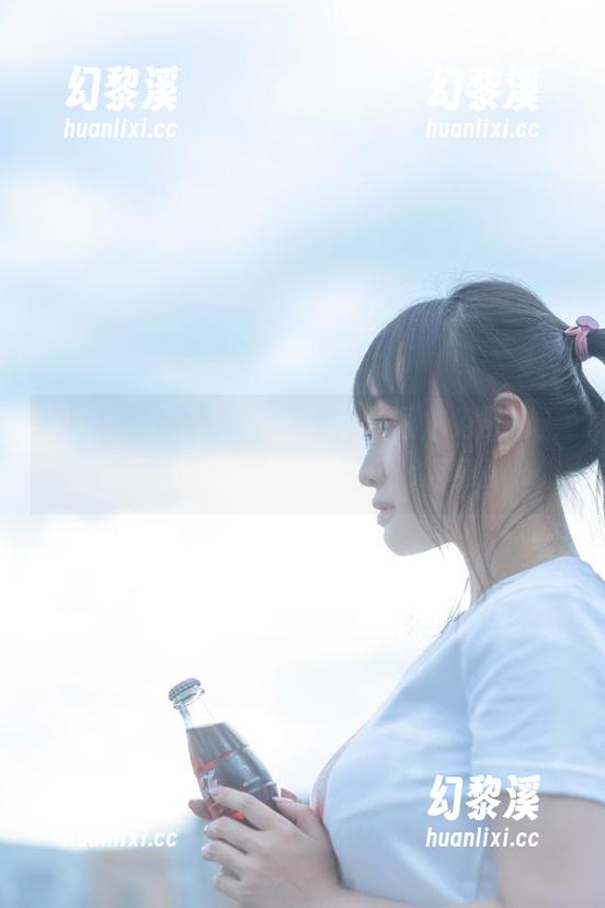 脱尾巴Mizuki 脱尾巴Mizuki的比基尼套图,免费的,快来选你的最爱,什么都能穿!