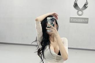 微密圈 - 葛征黑白作品限时免费，不看就错过这份“超简约”体验！