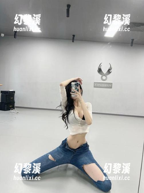 葛征 微密圈 - 葛征黑白作品限时免费,不看就错过这份“超简约”体验!